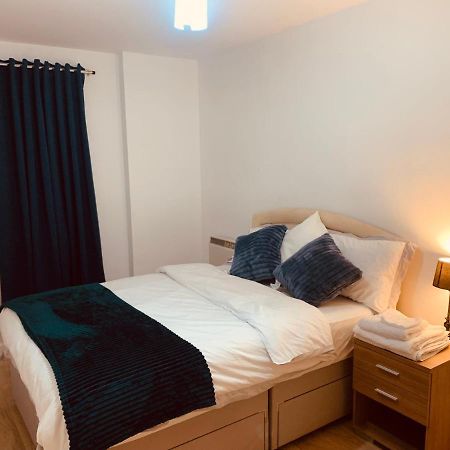Appartamento North Acton Flat Londra Esterno foto