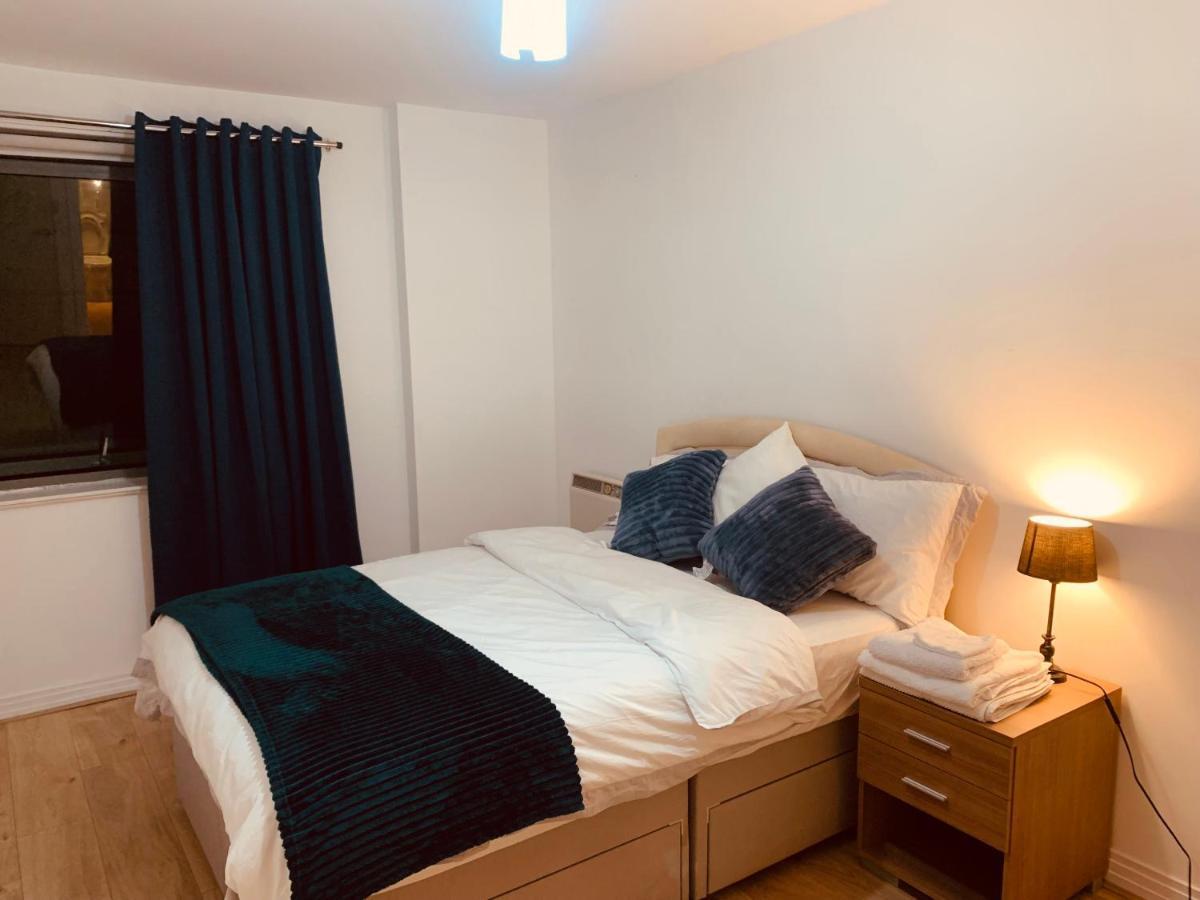 Appartamento North Acton Flat Londra Esterno foto