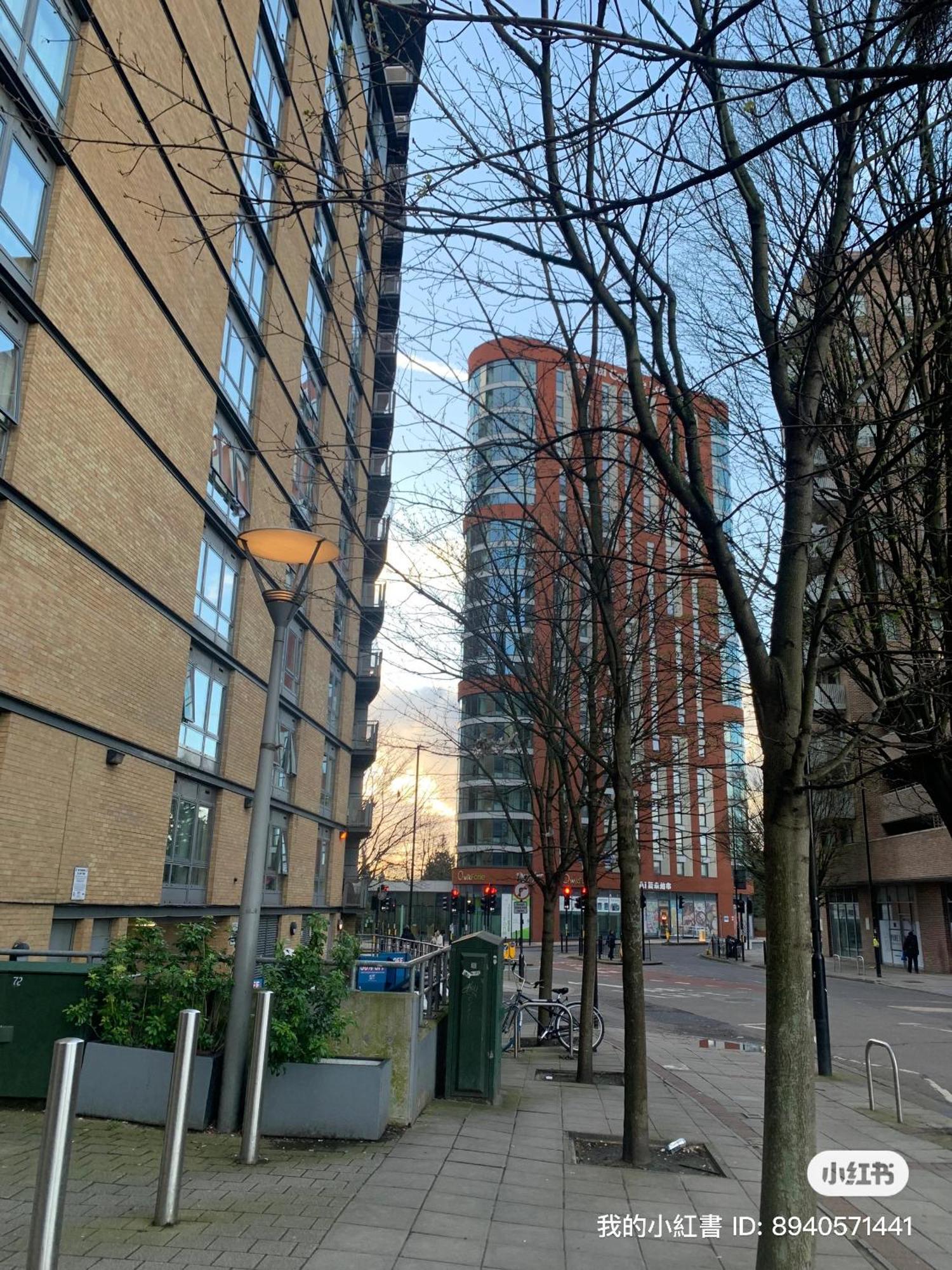 Appartamento North Acton Flat Londra Esterno foto