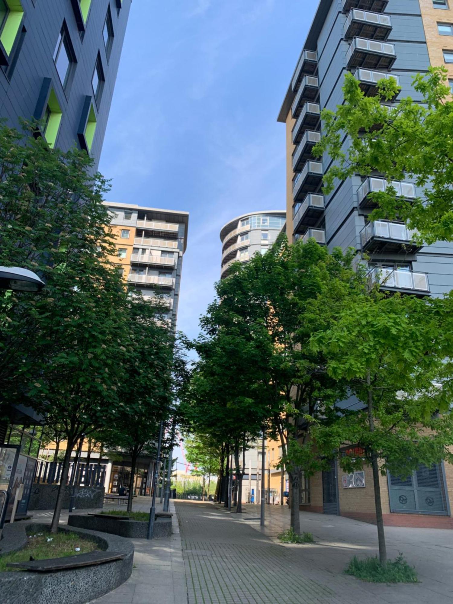 Appartamento North Acton Flat Londra Esterno foto